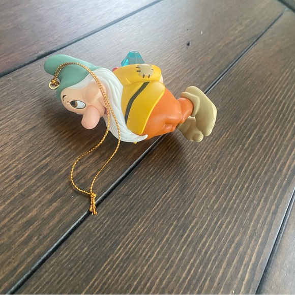 Disney Snowwhite 3 dwarfs Ornaments - Picture 7 of 7